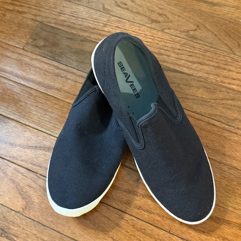 SeaVees Baja women’s 8.5 Black slip-on sneakers - Picture 2 of 4